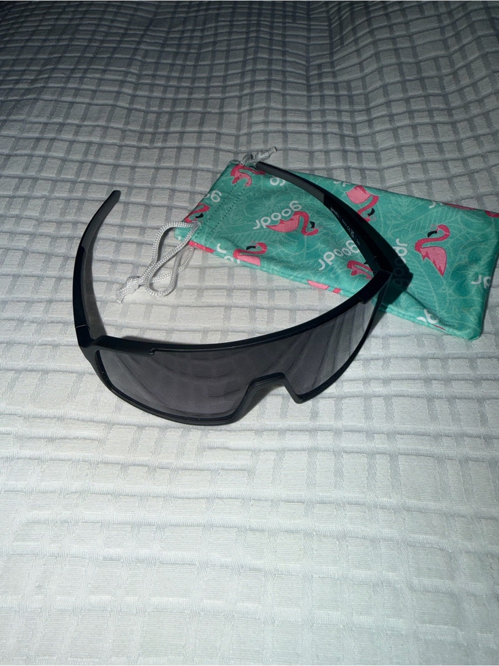 Black Shield-Style Women's Sunglasses